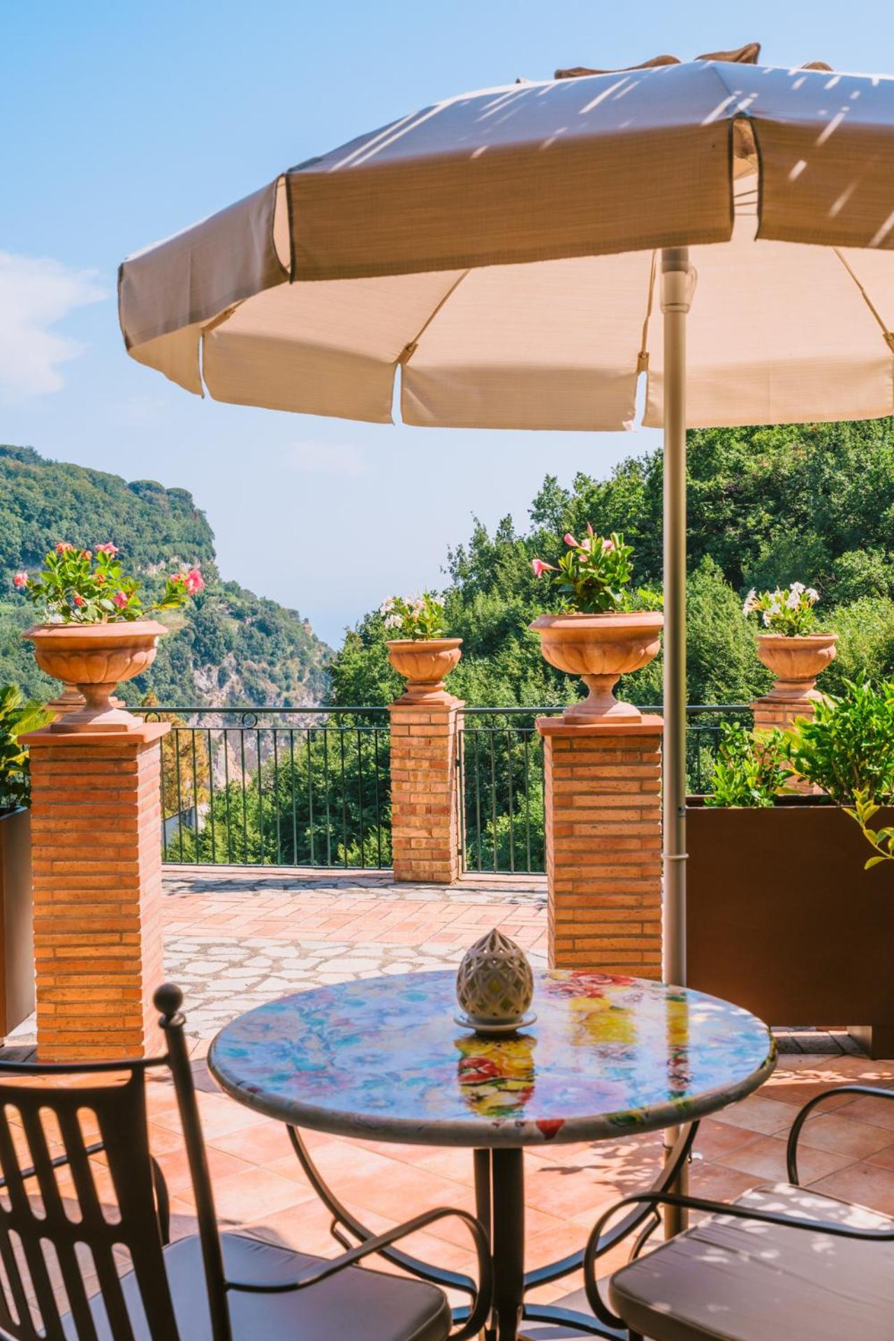 Villa Sant'Alfonso Scala Exteriér fotografie